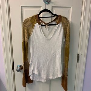 Knit sleeve top
